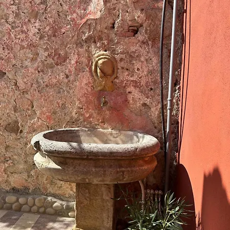 Dimora Burrafato - Antico Palazzo Sul Lungomare Holiday home