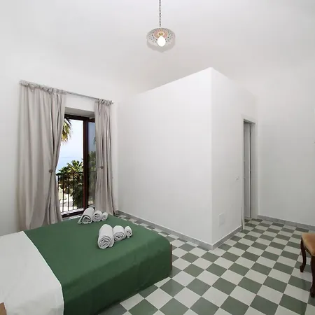 Dimora Burrafato - Antico Palazzo Sul Lungomare Holiday home Caronia Marina