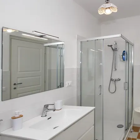 Holiday home Dimora Burrafato - Antico Palazzo Sul Lungomare