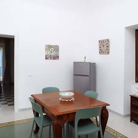 Dimora Burrafato - Antico Palazzo Sul Lungomare Holiday home Caronia Marina